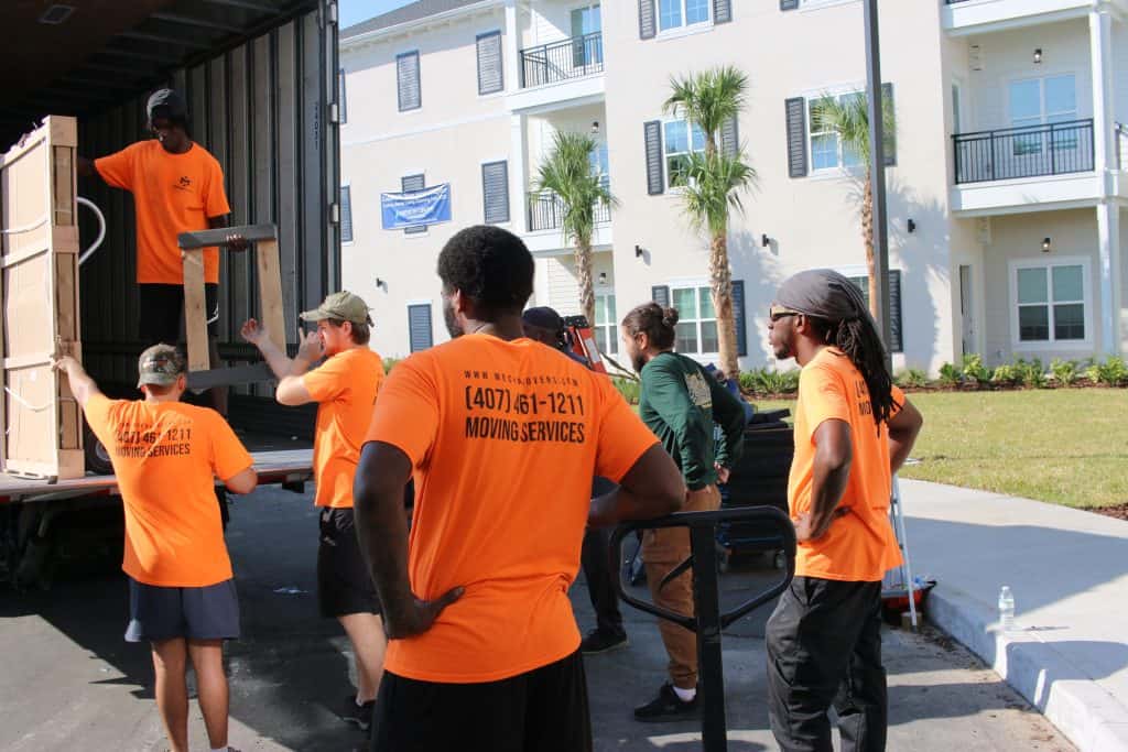 mecha movers crew pic 3