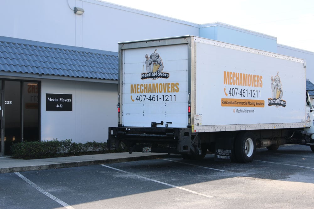 MechaMovers moving truck in Orlando, FL